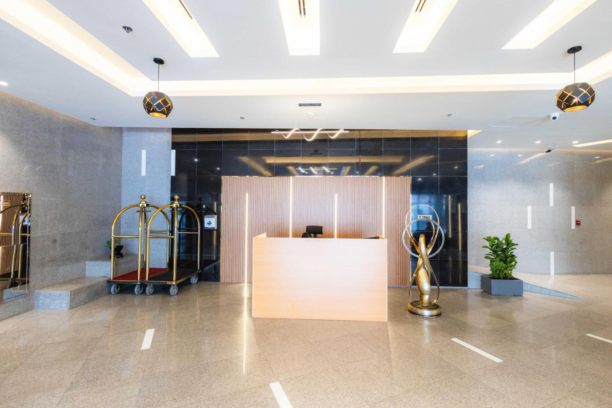 Burj Al Nujoom Downtown, Mall, Fountain Views & Burj Khalifa شقة