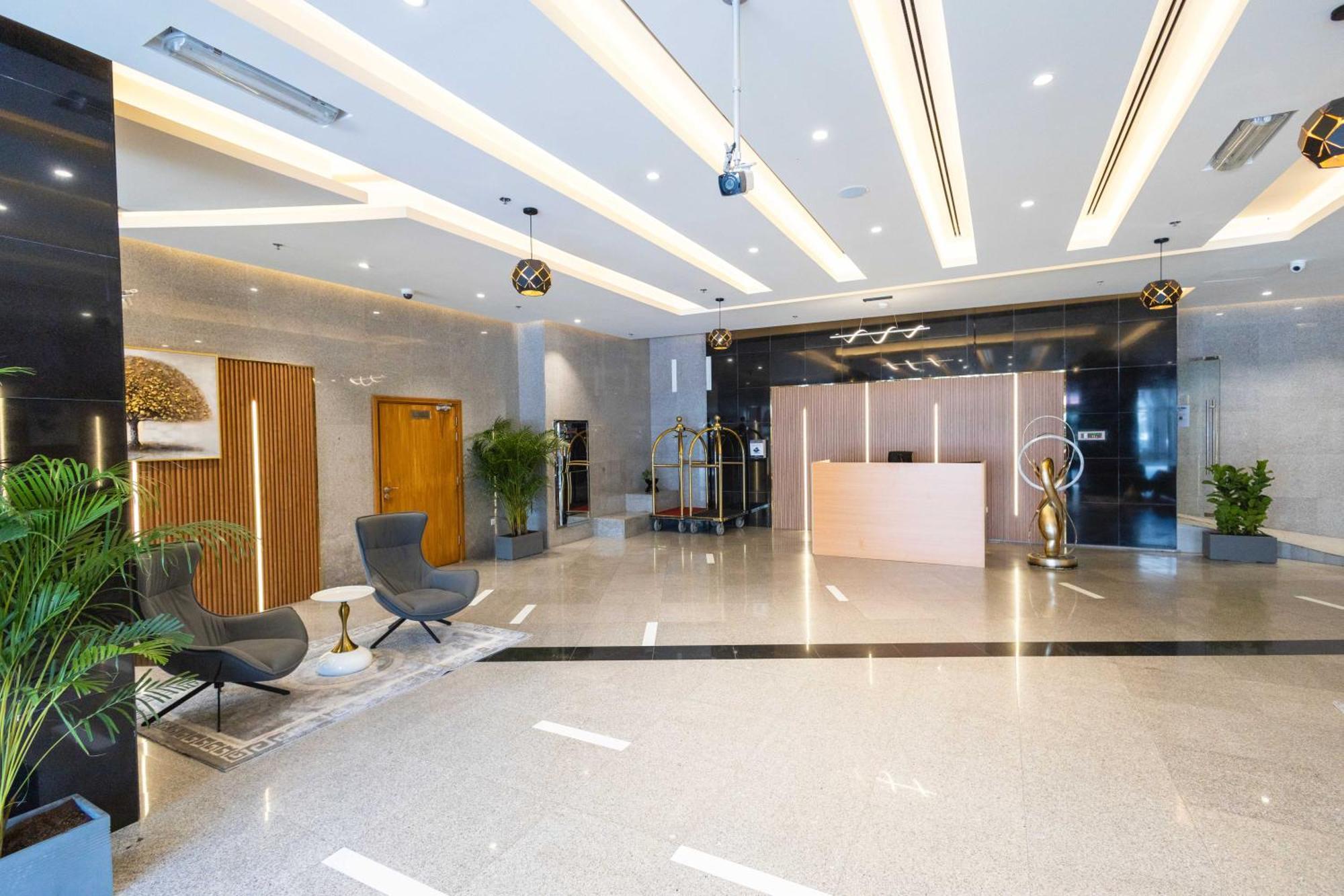 Burj Al Nujoom Downtown, Mall, Fountain Views & Burj Khalifa شقة *